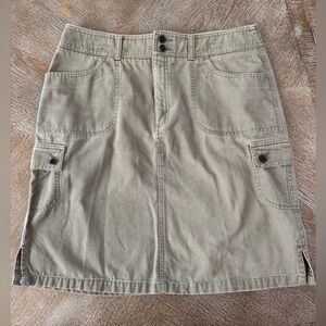 Eddie Bauer Green Pencil Skirt Sz 12 Cargo Pockets Waist 33” Length20” Side Slit